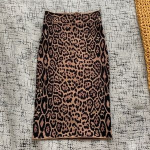 BCBG 🐆 leopard print bandage pencil skirt - xs